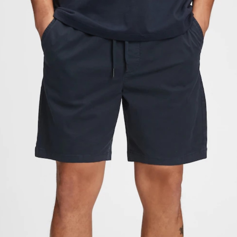 NWT Gap men’s size large 7" Easy Shorts With E-Waist in Classic Navy